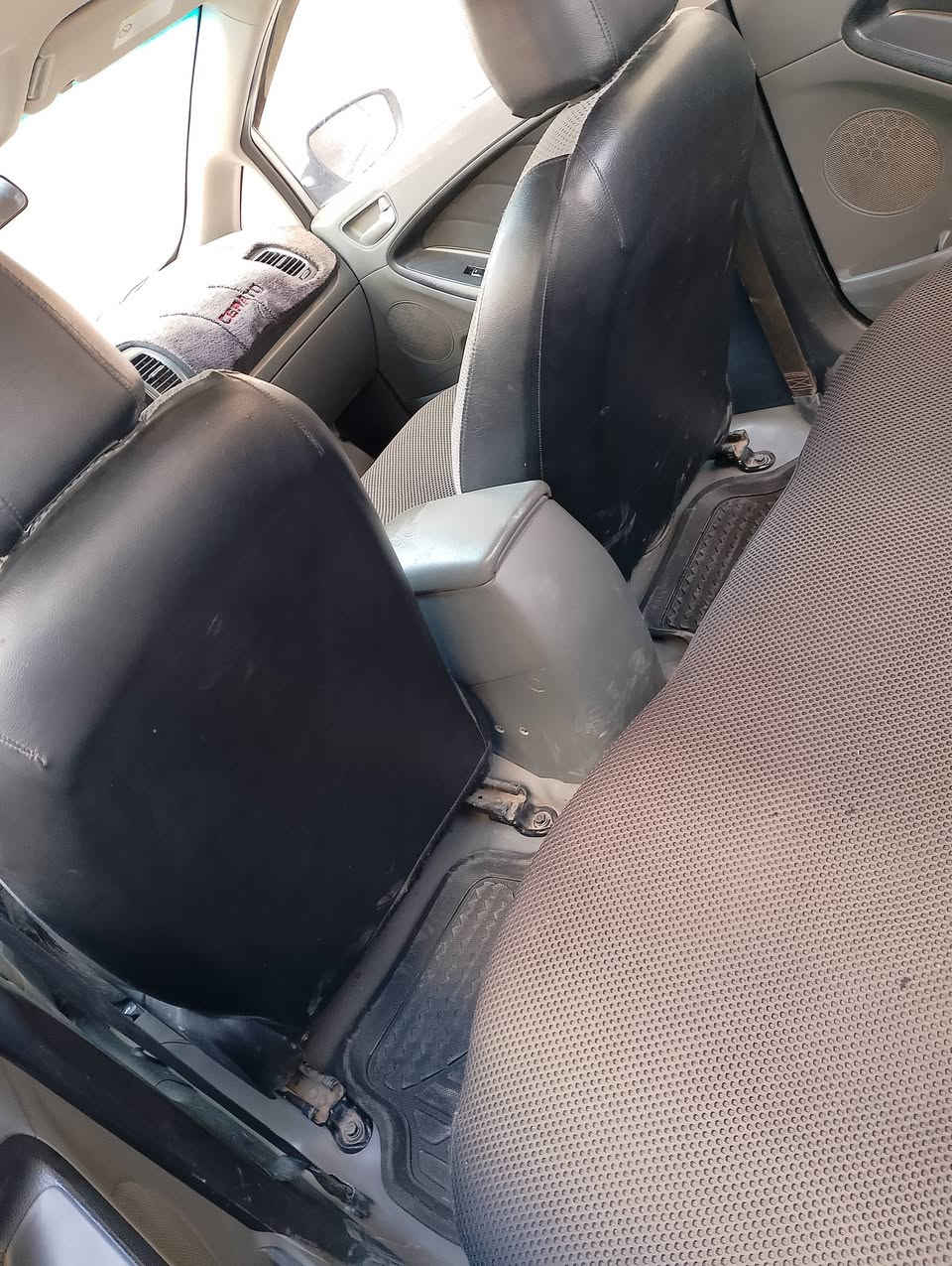 السلام عليكم
سيراتو موديل 17 بيه بس قبغ الجنطه مبدل( لا )حوض و(لا) جاملاغات تخم تاير صدر مكفول كير محرك مكفول 
منظومه تبريد جديده مدوشمه ارضيه وكشنات دشبول اسود ورصاصي وباقي التفاصيل بالفيديو.
السعر 116 قفل بدون عمله سياره برغي مناقصه


**إذا كنت صاحب هذا الإعلان وتريد حذفه لأي سبب، رجاءا أرسل رسالة إلى الدعم الفني**