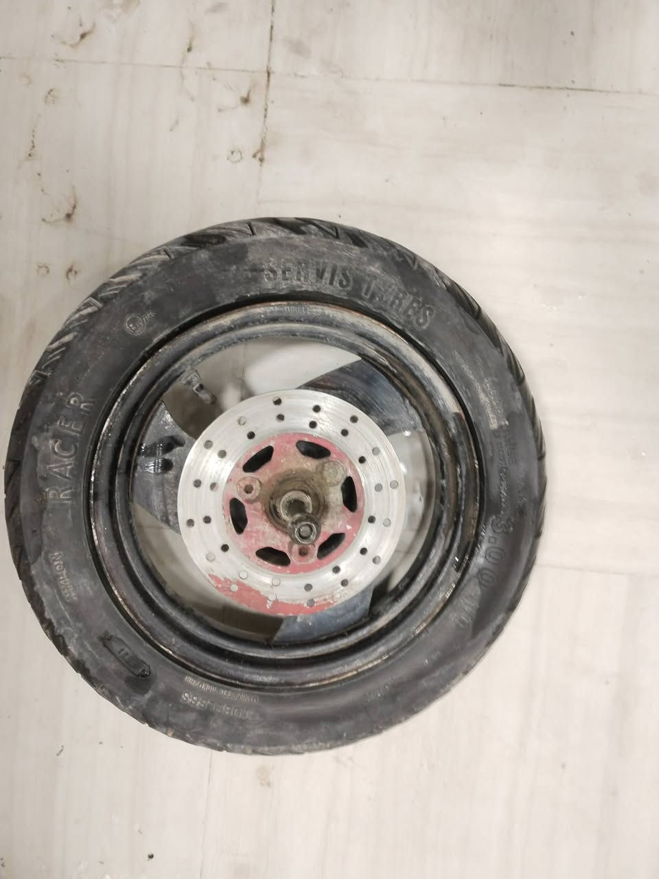 سلام عليكم خراض دراجة ٦٠ عصفو رية السعر ٦٠ الف وبي مجال رقم الهاتف ***********
