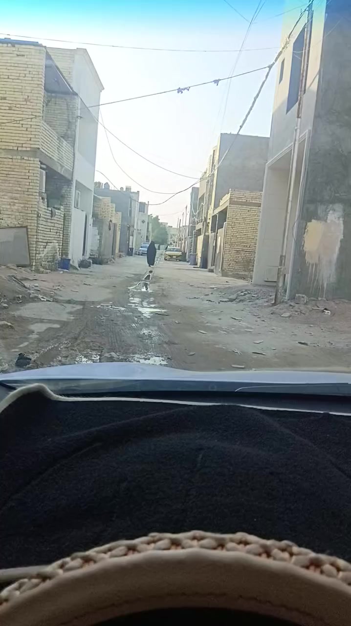 سلام عليكم
قطعه ارض زراعي سند 25 اقرار محكمه 
 مساحه 50متر واجه 5 ونزال 10 متر 
منطقه كامله الخدمات البناء مسموح ماء كهرباء وشوارع صب كونكريت ومجاري موقع الأرض كفائات السيديه خلف كليه السلام قرب شهداء السيديه  السعر المطلوب 22مليون 
للاتصال والاستفسار 
*********** علاء الطائي.
