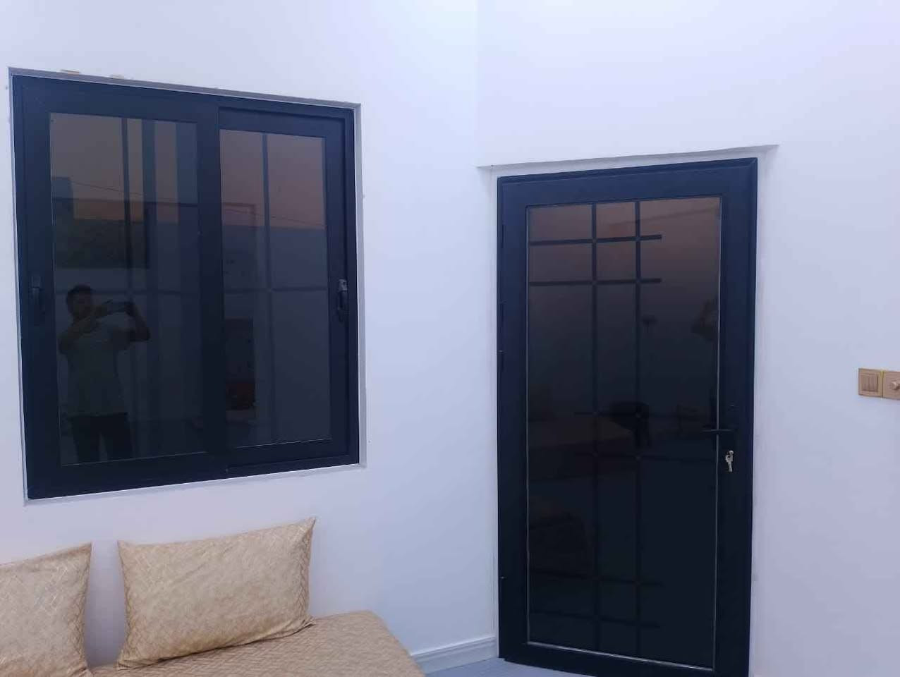 دار طابو زراعي باسم عراقي المساحه 100م الواجه8 النزال 12 طابق واحد بناء حديث 2026 غرفه واحده ب80 قابل للتفاوض للتواصل *********** شط العرب الصالحيه حي الأمير علي قريب للشارع الدولي Singapore
