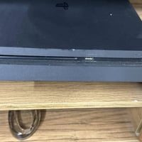 بلي 4سلم +يوبي اس + ٣ يدات ٢ تجاري واحد اصلي + هارد 500 السعر ٣٧٥ وبي ...