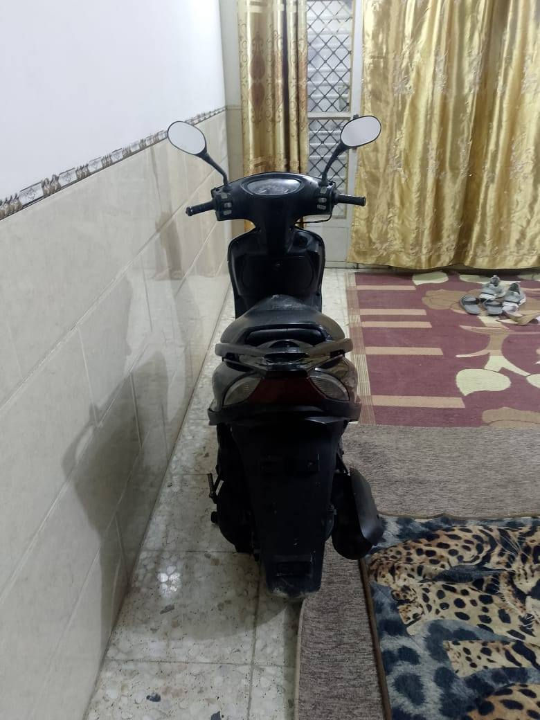 دراجه ماكس ثعلب ابلاديه مكينتها حيل ناعمه سلف هندر كهربائيات كلها شغاله اوراقها كامله السعر 300 العنوان الشعب التلفون ***********
