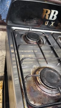 طباخ للبيع سعر 60 عنوان طباخ  بغداد حي الجهاد  الرقم  07706584836