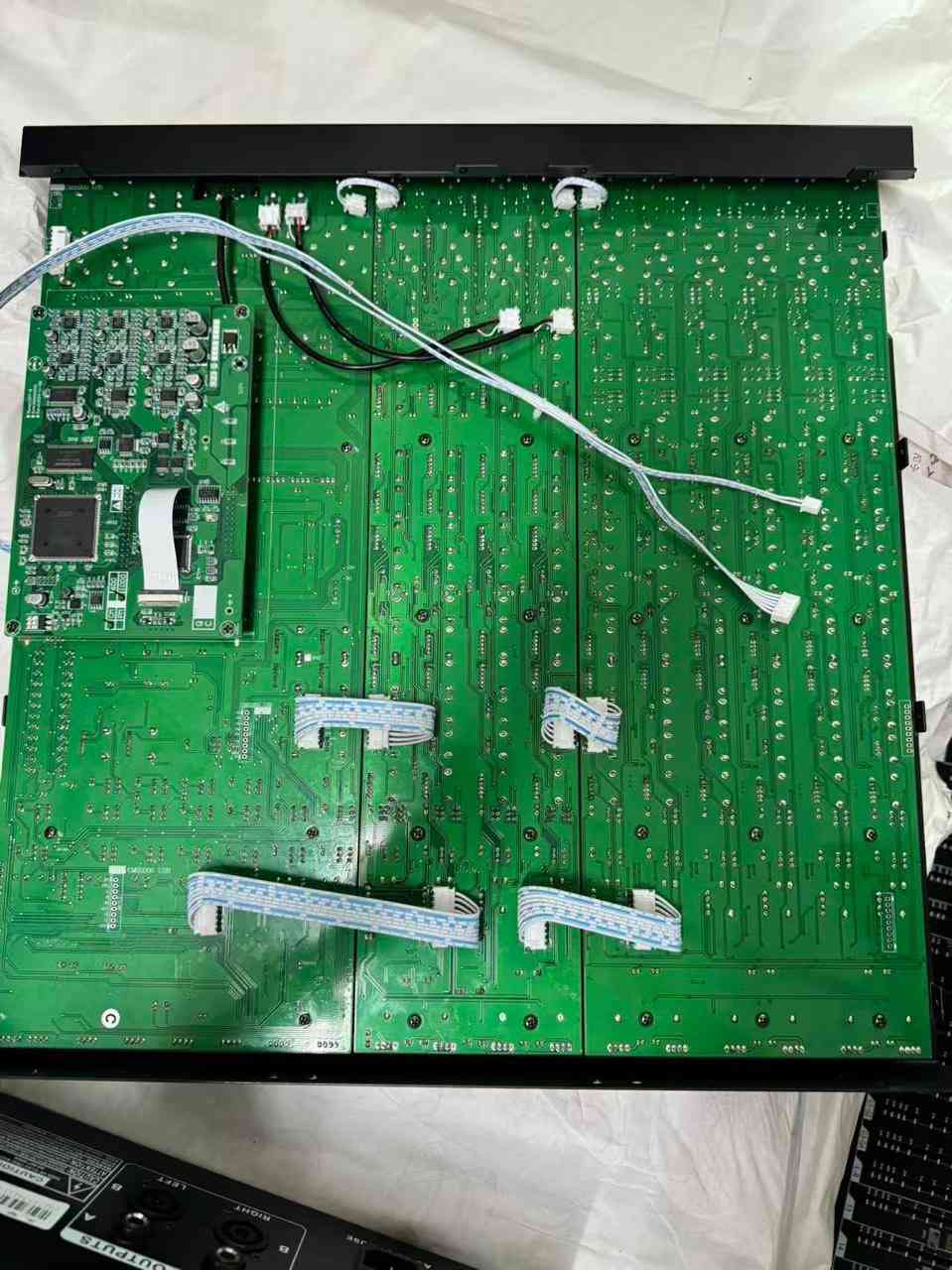 يالله
اللهم صل على محمد وال محمد 

المكسر الخاص نظام النترك 

على مدار 6 سنوات الفضل لله عزوجل 

اثبت جدارة من ناحية الاداء والكوالتي الخاص 

غني عن التعريف عند اغلب الخدام الي اخذو 

داينكورد موديل 1000 باور كبس كارتون 

داينكورد موديل 1000 اخرس كبس كارتون 

الصور الي نزلتهه تحتوي على داخل المكسر 

الكمية مفتوحة ان شاء الله تعالى 

للاستفسار اكثر 

تواصل خاص او 

واتس اب 

***********

***********
