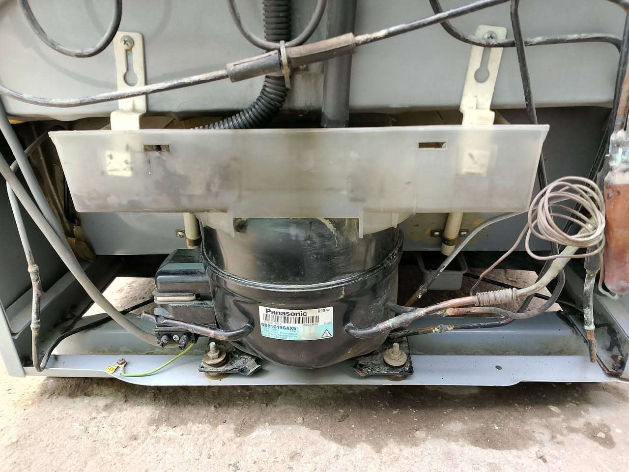 ثلاجه 15قدم ممصلحه ماطور بنسونك سعر 200 مكان بياع هاتف ***********6
