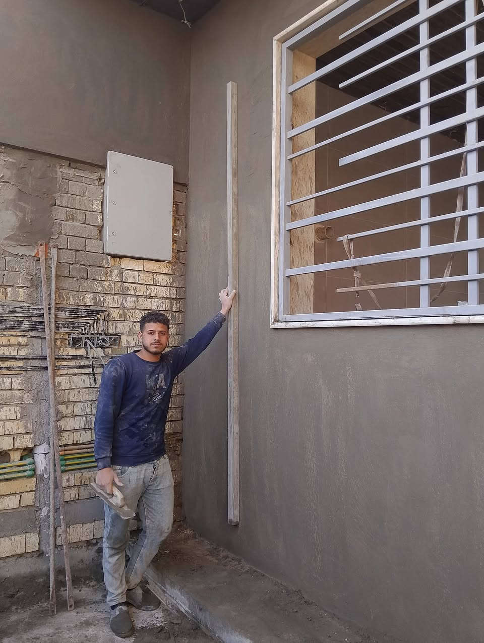 خلفه لبخ اسمنت درجه اولي تصفير سقل ناعم حمامات مطابخ***********   ***********
