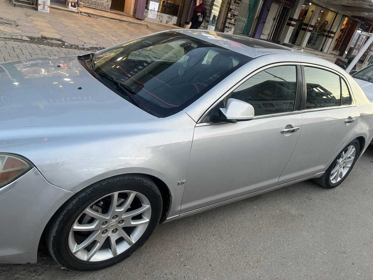 ماليبو موديل 2012 ست سلندر امريكي بدون حادث بيها بس طخه خفيفه بالجاملغ الخلفي السياره فول Ltz كير مكينه كهربائيات سياره جاهزه من كلشي السعر97 وبيها مجال ماشيه 126 الف عنواني بغداد البياع رقم الهاتف ***********
