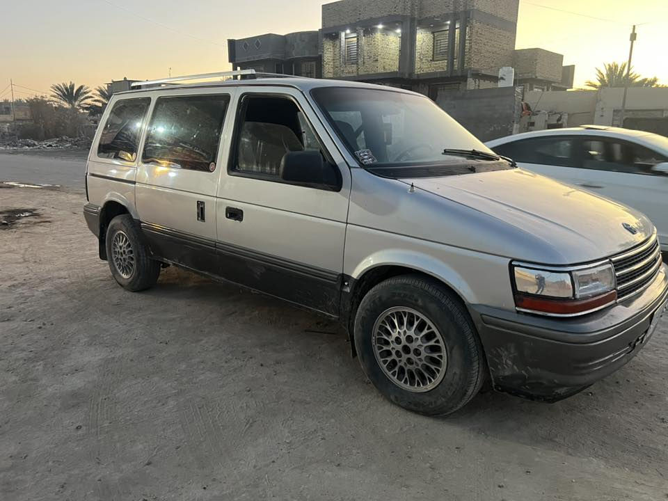 السلام عليكم دوج كرفان موديل 94 سياره بلاديه كير ومكينه وحداديه خير من الله  رقم بابل مشروع وطني سياره جاهزه  شرط التحويل مكانًالسيارهً حله *********** السعر 42
