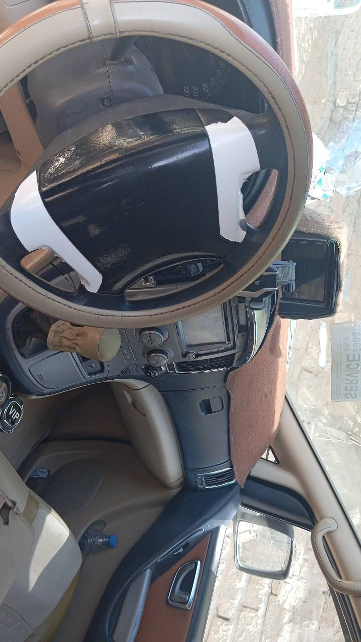 السـلام عليـكم
ستـاركس مفـتوح موديل 2009 سـياره جديده ونضيـفه مال عائله وماداخله كـراج شلـع دوشمه جديده تنته وارضيه وكشنـات +تـايـرات انضـاف والنضـافه شـوفت عـينك. الشـراي يتـصل عـليه ***********
