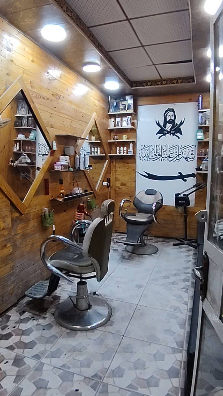 محل حلاقه للبيع كامل مكمل
الموقع حي الرحمه شارع سوق الكبير
المحل جاهز من كلشي
اي ستفسار الاتصال ع الرقم ***********
