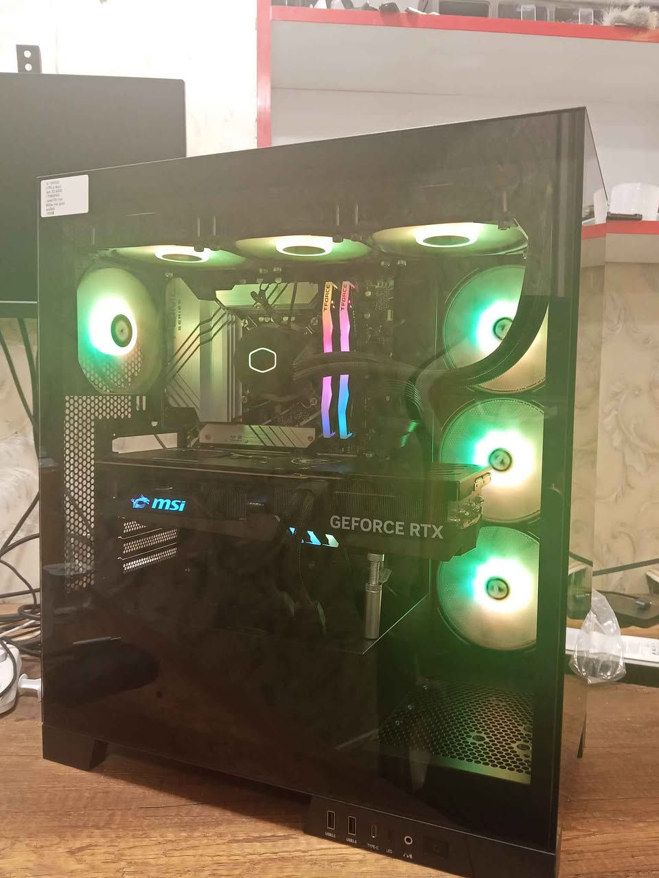 CPU :i9 13900kf
GPU : RTX 4070 ti msi 12gb 3xfan
Mb: z790 pro Asus
Ram :2x16 GB 32gb 6000mhz tforce RGB
Hard: 1tb 980 pro Samsung
Psu : 850 watt msi gold
Liquid cooler 3x fan 
Cover aio 360 2la jam 

سعر : 1650$ أربيل, العراق


**إذا كنت صاحب هذا الإعلان وتريد حذفه لأي سبب، رجاءا أرسل رسالة إلى الدعم الفني**