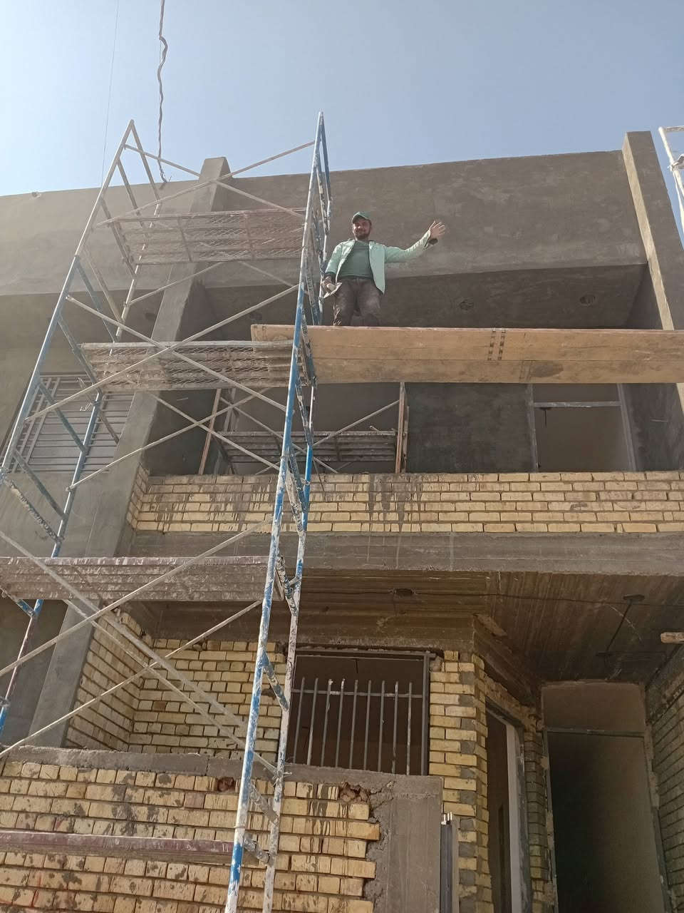عادل المصري اسمنت .لبخ درجه اولى بغداد الجديده***********
