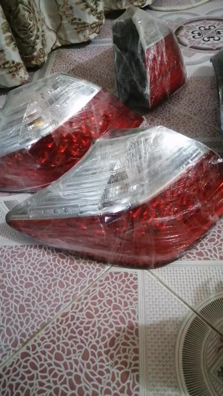 بكلايت من مديل 9 لحد مديل 11 سعر الزوج 50 الف شرط مال كصه حاويه
اخر تك لايت ايمن سعره ٥٠ فول هاذه 
***********
