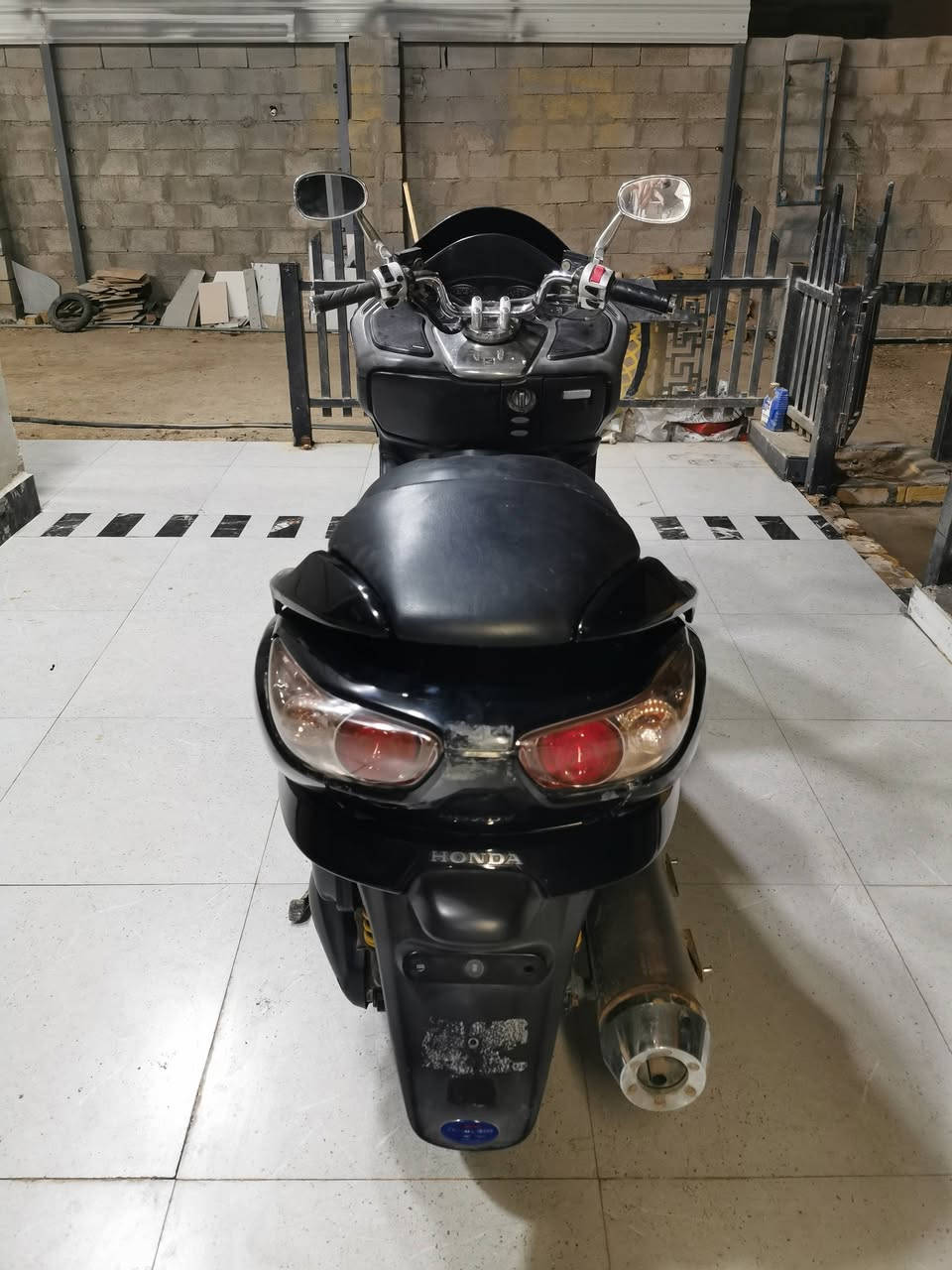 سلام عليكم متاح فورزه صفر9 للبيع دراجه حلوه مكينه مامفتوحه مكاني ميسان سعراتخلي خاص او تصل ع رقم ***********
