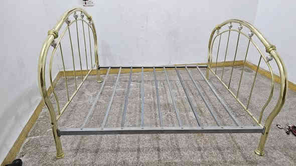 جرباية حديد نفرين للبيع 

***********
***********
