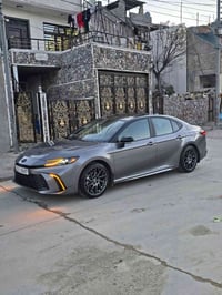 كامري هايبرد • فول مواصفات • سليمانم