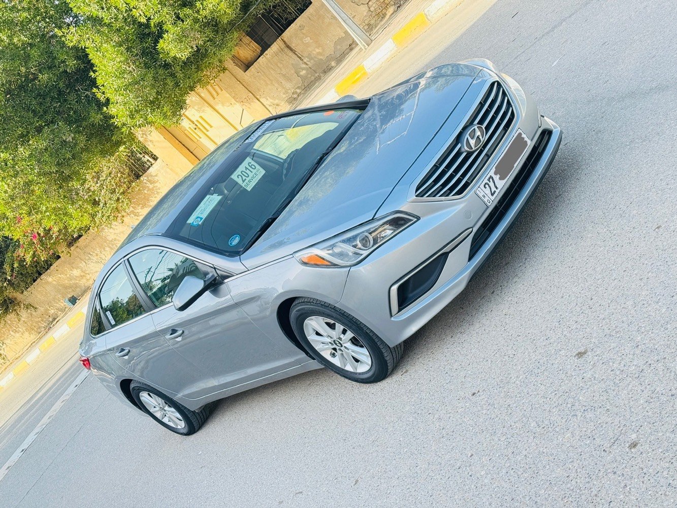 للبيع او مراوس سوناتا موديل 2016 رقم ذي إنكليزي صاعده هزه سنويه إصدار جديد لنهاية 2031 تحويل مباشر وارد أمريكي بيها جاملغ وبنيد بدون دواخل فخذه شاصي مكفولات  وبيها رشات بسيطه السياره جديده وجاهزه وحلوه مواصفات شاشه جبيره وكاميرا دواره انضمه قياده تحكمات استيرن ارضيه مفروشه جلد سقف كنتاره ويل كب وباقي الموصفات المعروفه محرك 2400 مبدل طابوكه لا تبخير ولا تنقيص كير تبريد ثلج توني مسويه حداديه زينه السياره جديده وماشيه 168 حقيقي مكان السياره الناصريه 
السعر (106) وبيها مجال لشراي 
***********