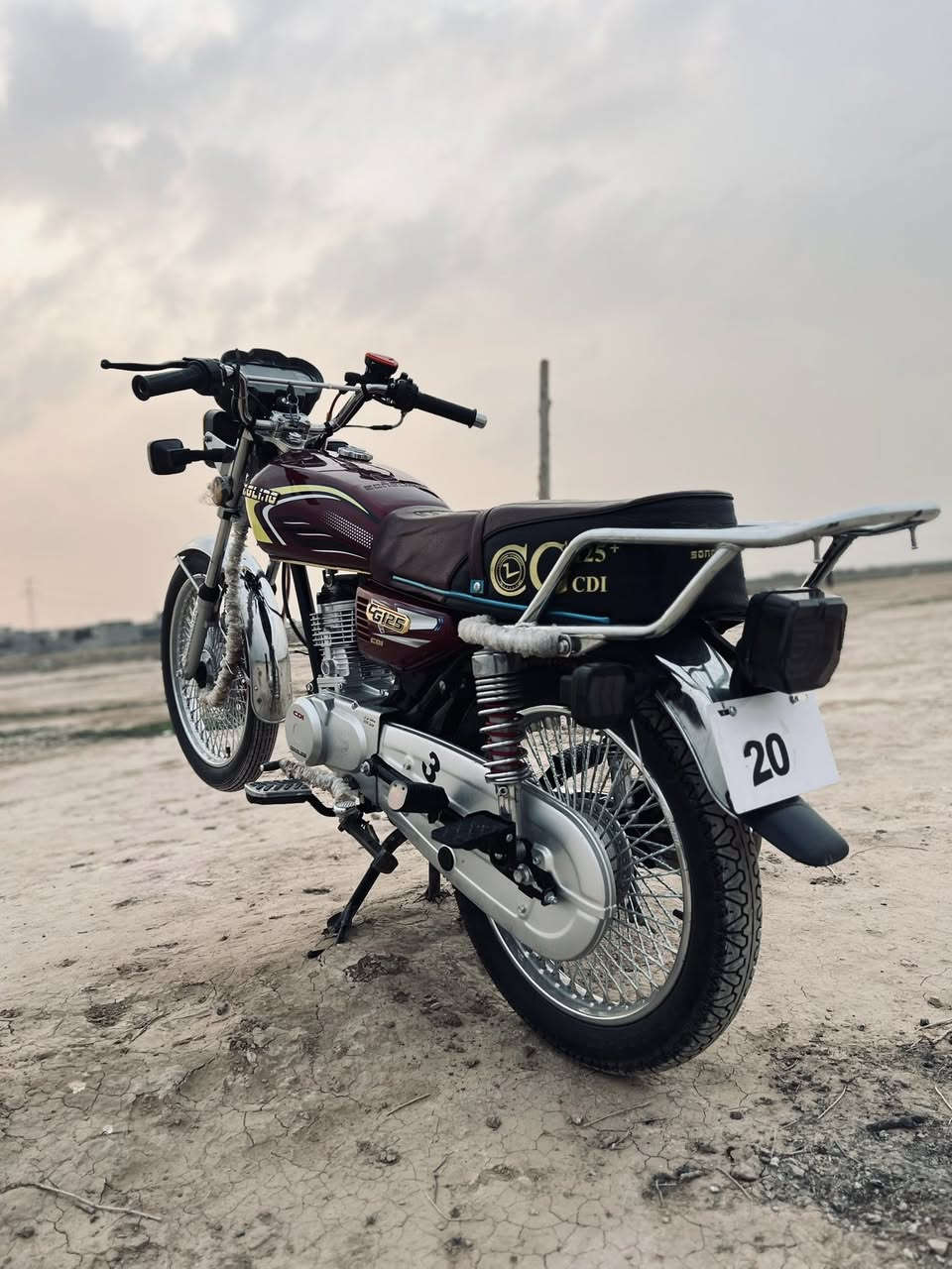 السلام عليكم 👋
•
دراجة تايكر للبيع👍
•
دراجة مكفولة من كلشي 👍
•
السعر 750ومجال قليل 👍
•
العنوان ديالى ناحيه السلام 👍
•
رقم الهاتف: ***********📞
