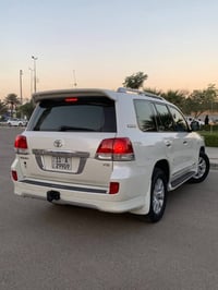 لاندكروز • ٢٠١١ • ١٦٠٠٠٠ كم