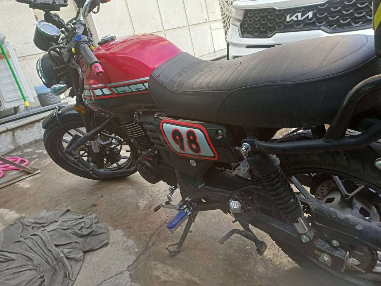 السلام عليكم دايون لاتي 2025 رقم اربيل ب اسمي الدراجه ماشيه 13 الف برغي مافتوح بيها على وضعيه الشركه مكفوله من كلشي السعر 2500 الرقم ***********
