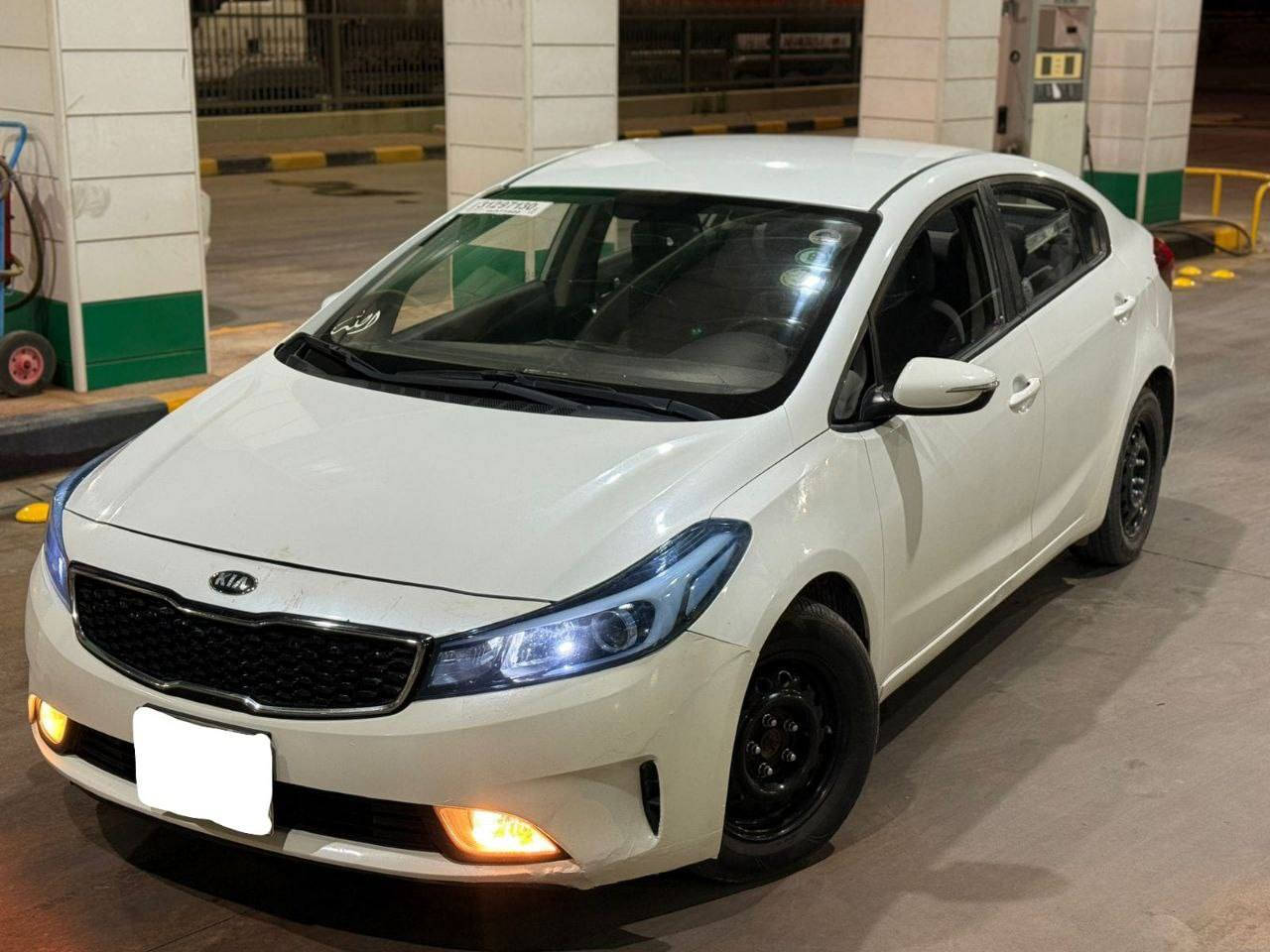 سلام عليكم للبيع فقط
سيراتو خليجي موديل 2017 رقم أربيل بسم شركه در النجف ماشيه 117 مكفوله كفالة عامل لا صبغ لا فتح لا تبديل كير مكينه حداديه تبريد كله كفاله مكينه 1600 المرغوب السعر 121 مجال قليل مكان السياره بالنجف رقم التلفون ***********
