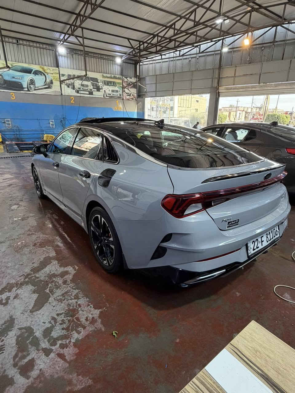 السلام عليكم كي فايف 2021 امركي حادثها جاملغ وبنيد فقط ورقم الشاصي ويه الصور سياره فول الفول جيتي لاين رقم اربيل باسمي رقم جديد وهزه جديده سياره جاهز تخم تاير كير محرك خير من الله سياره جاهزه متصرف عليها السعر 157 رقم الهاتف ***********/////***********
