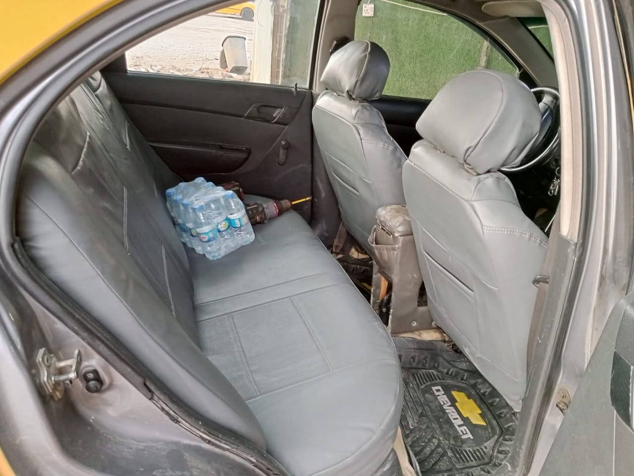 سلام عليكم للبيع سياره افيو 
مديل2007 رقم بغداد اجره هيه مصفره صاحبه اب خانقين حداده جديد تخم تاير معه وياله جديد  محرك خير من الله لا تبخير ولا صرف تخم تاير جديد منضومه زنون ثلجي دوشمه جديد تبريد ثلج تدفه سعر50او بيه مجال رقم*********** بي وتساب هم عنوان خانقين
