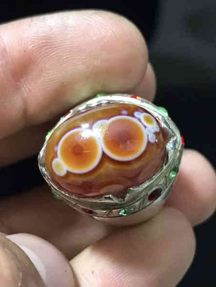 جمال ودلال لابوبو خواتم سليماني عينين مميزه التواصل خاص او ***********
