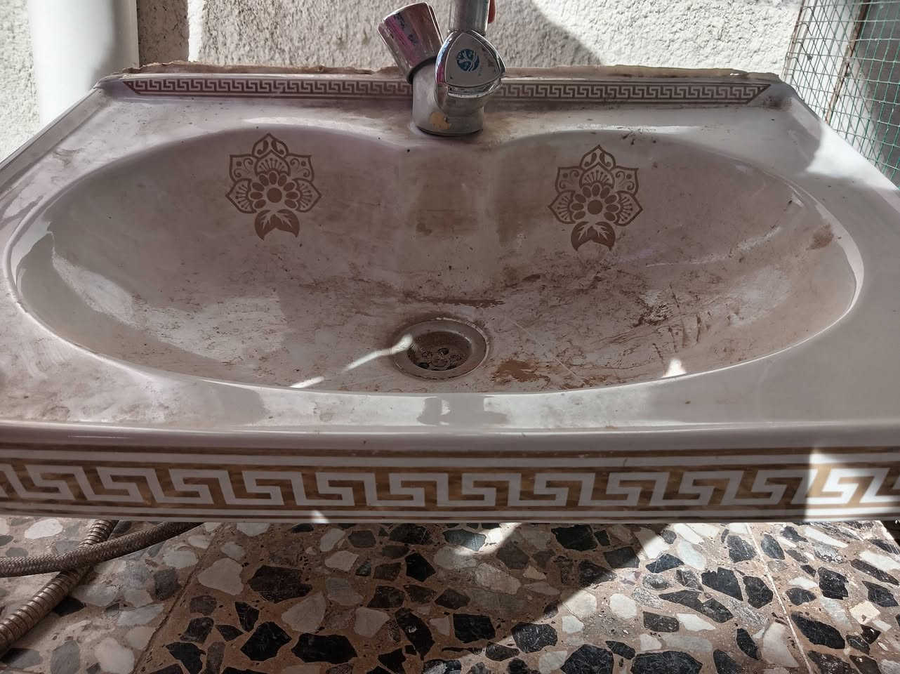 غراض للبيع بأسعار مناسبة


**إذا كنت صاحب هذا الإعلان وتريد حذفه لأي سبب، رجاءا أرسل رسالة إلى الدعم الفني**