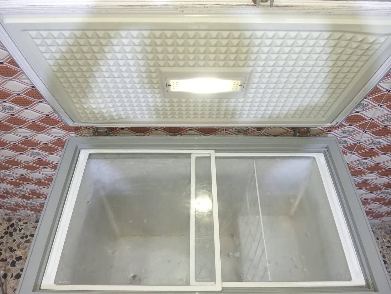 ثلاجه ١٨ قدم نظيفه جدا السعر ٢٠٠ مجمده ١٠ قدم ١٥٠ الشراي خاص يوجد توصيل


**إذا كنت صاحب هذا الإعلان وتريد حذفه لأي سبب، رجاءا أرسل رسالة إلى الدعم الفني**