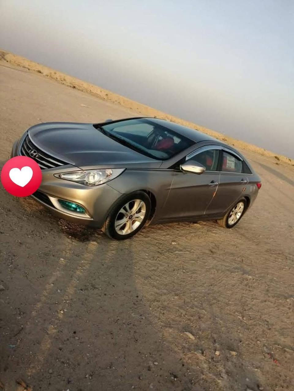 سلام عليكم سوناته للبيع ميدل 2012 سياره كفاله عامه بيه بارد مضح بصوره
محرك 2000دوش 
تبريد قطعتين 
سياره جاهزه للخير 
تبريد. تخم. تاير حداديه كفاله بس شراي يراسل ***********
