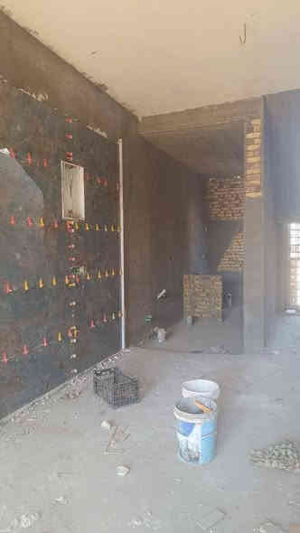 دار للبيع 200/ م بي نقص جص وبورك وارضيه وبيتونه السعر 65 مليون وبي مجال العنوان نادر الثالثه حي السجاد الاتصال بالرقم ***********
