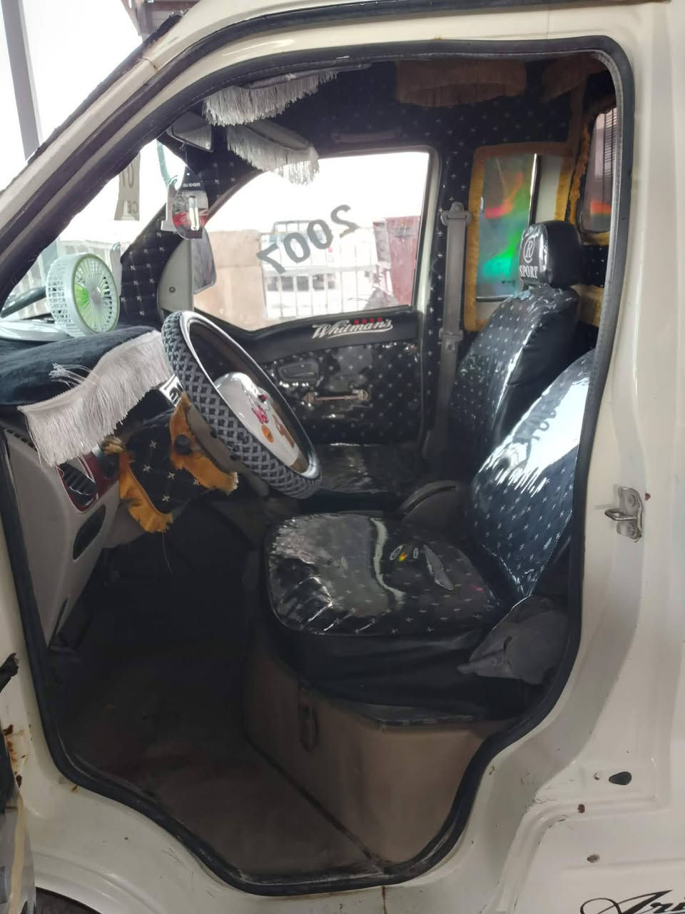 سلام عليكم عندي هنفي شصي معمر سعر 30وبيه مجال دخول ربيعه ***********///***********
