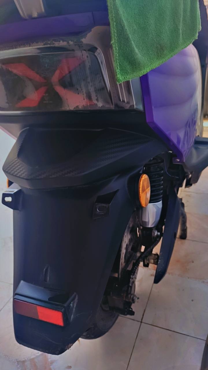 السلام عليكم ورحمة الله وبركاته
دراجه شحن فضائي 
تشغيل بصمه 
دبل سويج 
اشاير +دبل اشاره 
3سرع توصل 80km
6بطاريات مسطره دبل تمشي 50km
ملف 2000
شاشه اعطال 
لايت زنون عالي ناصي 
نضام قاطع دوره 
بريكات دهن دسك امامي خلفي 
دبل بجم حمايه من الماء (اغسل براحتك)
دراجه جديده كلش 
السعر 750وبيها مجال 
الشعب حي البساتين 
‏‪***********‬‏ملاحظة نقصها تعديل ستيرن و بوربرن التاير الكدام وچاملغ امامي فقط كلهن ميكلفن ٥٠
