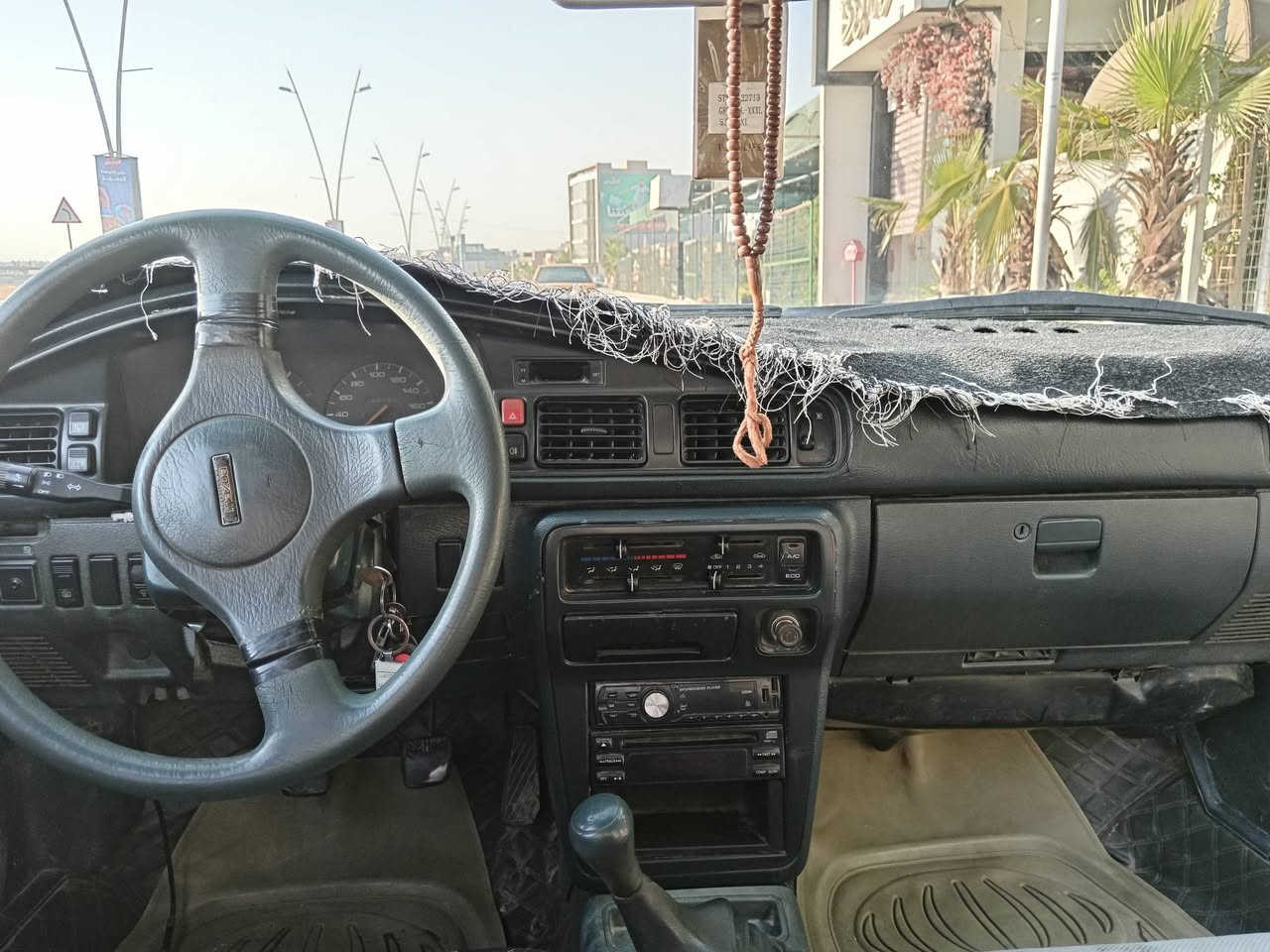 سيارة مازدا 626 بلادي محرك  شرط  وكير شرط كهربائيات كلها شغاله تواير جدد طخم جديد سنويه جديده وكابون وتقابل الشرعي تبريد كمبريسر بس بقيه ادواة التبريد كلها شغاله المكان الموصل
***********
***********
