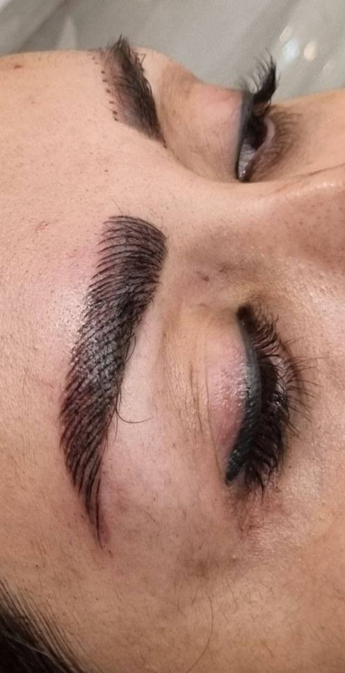 ثقة تدوم… وجمال ما يتغيّر ✨🤎

مع خدمة التاتو الاحترافي
✔️ رسم دقيق يناسب ملامحج
✔️ لون ثابت وطبيعي
✔️ تعقيم كامل وأدوات آمنة

خلي ملامحج تحچي عنج بكل ثقة 🤍
حجز المواعيد مفتوح 🌿

📍 العنوان: الطي قرب مدرسة منار العلم
مقابيل حسينية أم البنين
📞 للحجز والاستفسار:
***********
Adamas Beauty 💎
