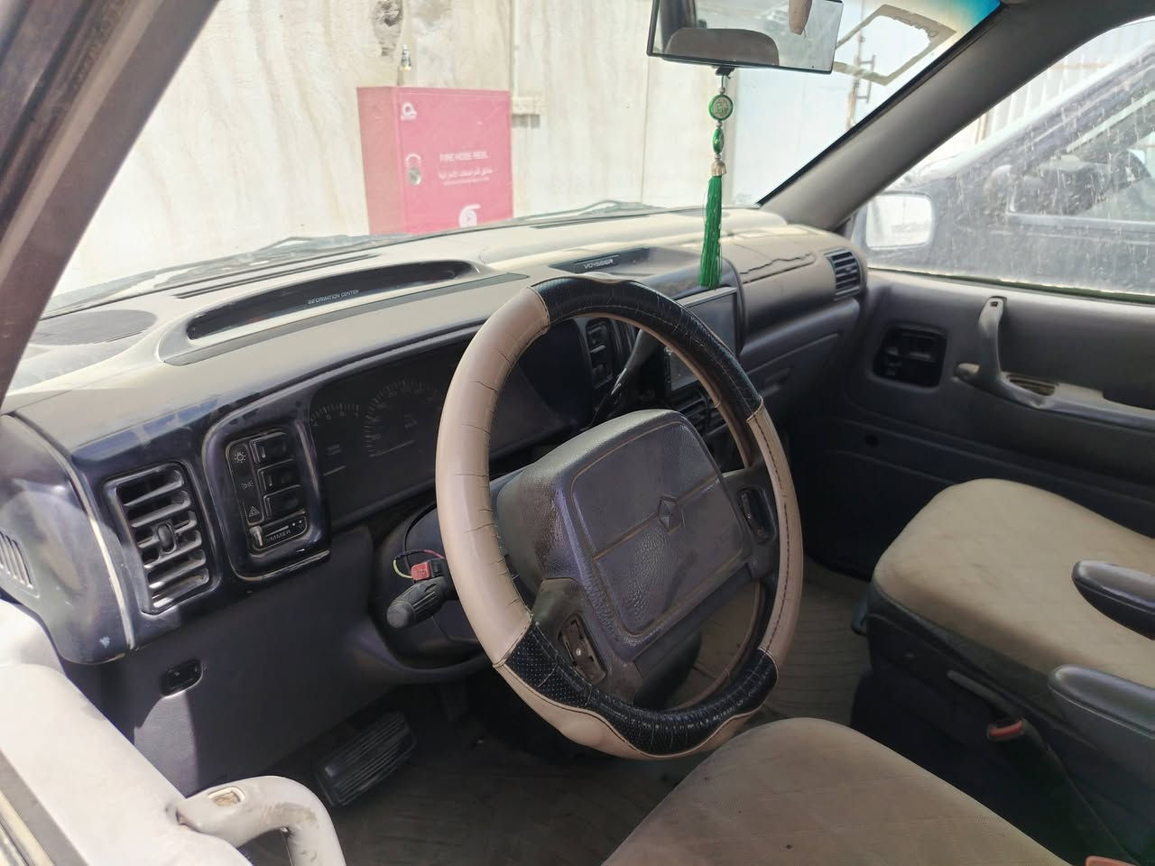 للبيع كلايزر رقم ميسان مشروع وطني راعيها يمي بالشعب بيها مكينه وكير كامري ٢٢٠٠  بيها تبخير شويه للاستفسار *********** العنوان بغداد راشديه
