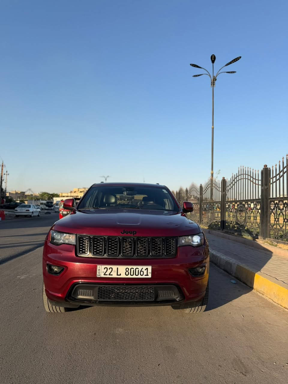 السلام عليكم جيب بلاك توب 
مديل 21
دفع رباعي 4x4

تايرات جدد

صدر امامي خلفي خير من الله

حادثه بنيد وچاملغ نفس لون مبدل وبنيد راجع نفسه بدون قطرت صبغ سياره
سياره اي نقص مابيه وجاهزه من كلشي
مكينه كير كله بشرط وممفتوح
سحبه كلش حلو سياره 
ستخدام شخصي على ايدي 

صور حادثه بل منشور ايرباكات كله سستم
السعر ٢٥٥وبيه مجال

رقم ***********
سياره ماشيه ٥٧

