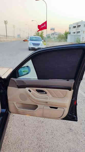 سلام عليكم  
bmw e38i للبيع
موديل 97
رقم انبار سنويه لل28
مكينه 44 دينمو هواء
كير تبيترونيك
دبل جام 
سلايد جام 
تليفون
جنطه شفط
كشنات جلد كهرباء+ تدفئه
ستيرن كهرباء 
جعمقه كهرباء 
تخم تاير امريكي 
حداديه كلها جديده
باتري جديد
تبريد خير من الله 
السياره جاهزه من كلشي 
الشراي يتصل 
***********
السعر 120 وبيها مجال 
ملاحظه / كلشي موجود واسعار اشكال 
اعبر المنشور بكلمة طيبه 
ربي يرزق الحميع
