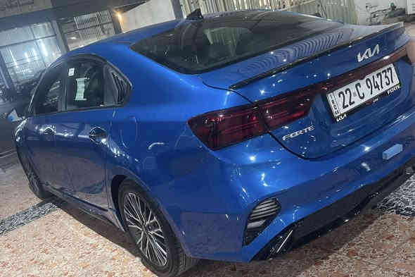 السلام عليكم 
فورتي 2022 فول واحد على واحد 
فول مواصفات 
لون سمائي (جويتي)
-محرك 2000دوش 
-كشنات جلد 
-كشن تبريد تدفئه +كشن كهرباء
تشغيل عن بعد 
سياره فول اعلى فئه 
-فتحه
-بصمه 
-معروفه مواصفات الباقيه للفول 
تحويل مضمون بأسمي السياره هزه جديده +رقم جديد 
ماشيه 59
 سياره حلوه وجديده 
الحادث (الجاملغ الأمامي وشويه إصبعين بلباب موضح بالمنشور 
+ قطعتين بخ أمريكي 
العنوان بغداد الشالجيه
السعر 158
الرقم 
***********
