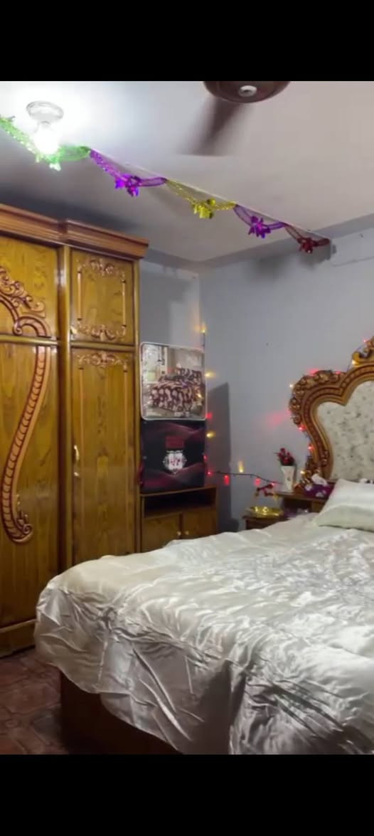 سلام عليكم ورحمة الله وبركاته..
غرفه نوم لبيع سعر 850 وبيه مجال لستفسار ع رقم ***********
