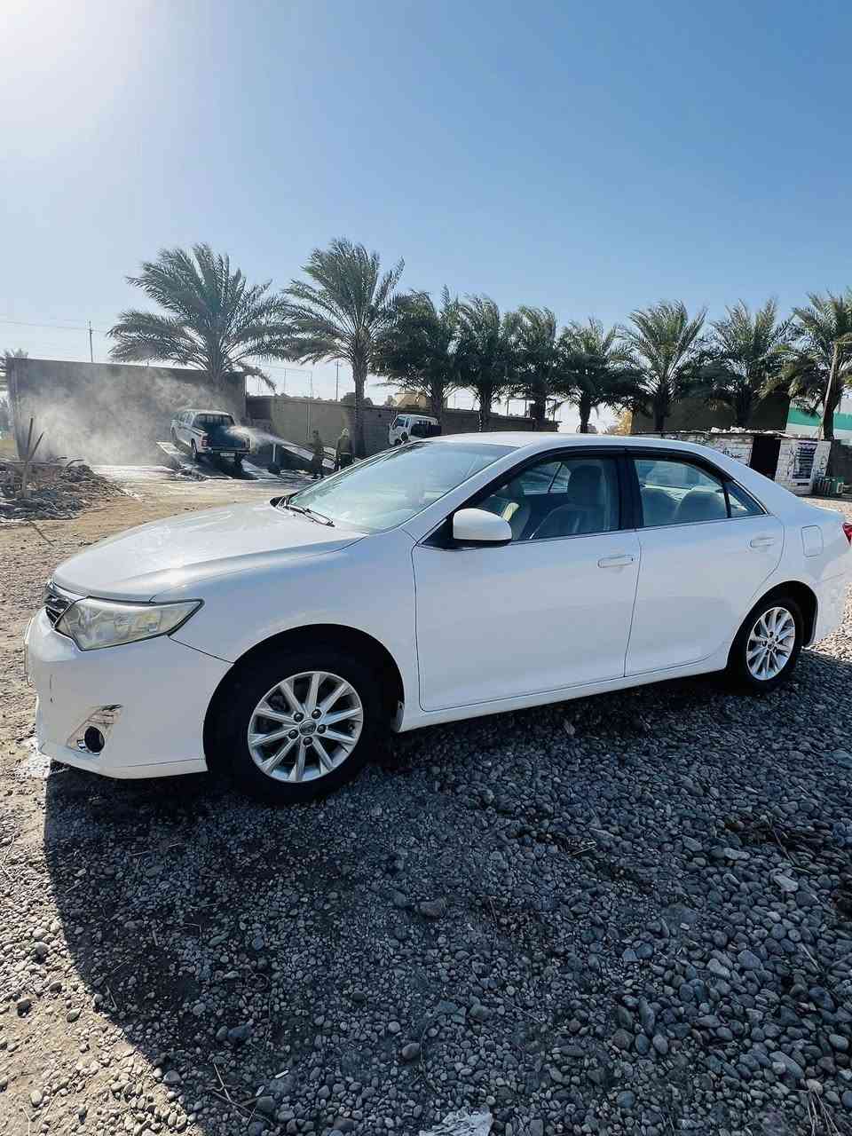 سلام عليكم 

كامري2015 خليجي 

مكفوله عدا بارد بسيط موضح با السونار 
مكان السياره جزيره الخالديه 
السعر 154 وبيه مجال 
لاستفسار ***********
