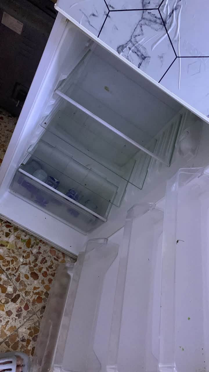 الثلاجه ب١٢٥
الغساله٧٥

***********
