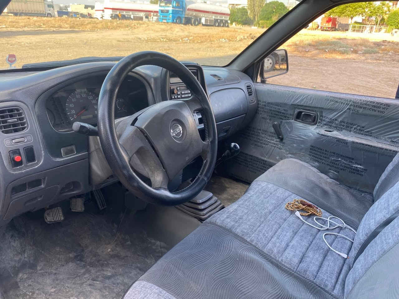 نيسان 2002 کتاب مزايدة السعر 50 ورقه
***********

