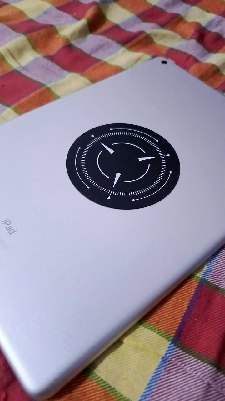 ايباد 9 ذاكرة64 بطارية99 نظيف بالكرتونه مكاني قرنه سعر200 واتساب ***********
