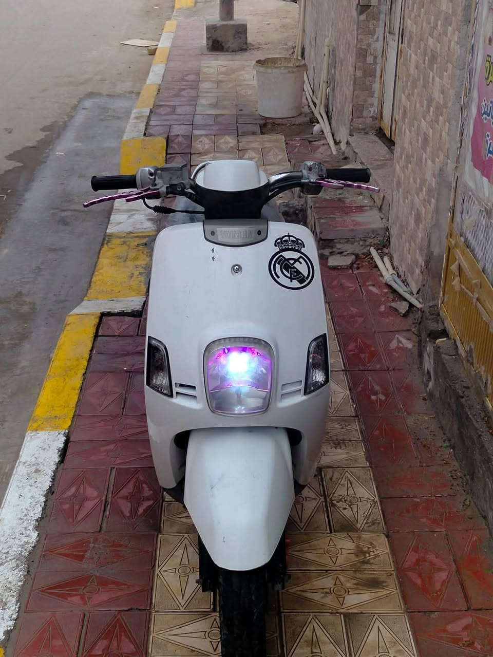 للبيع كابريته حاويه صارلها 10ايام من طالعه
كفاله عامه برغي مامفتوح بيها مكاني سوق الشيوخ 
ستفسار خاص او اتصل
***********
