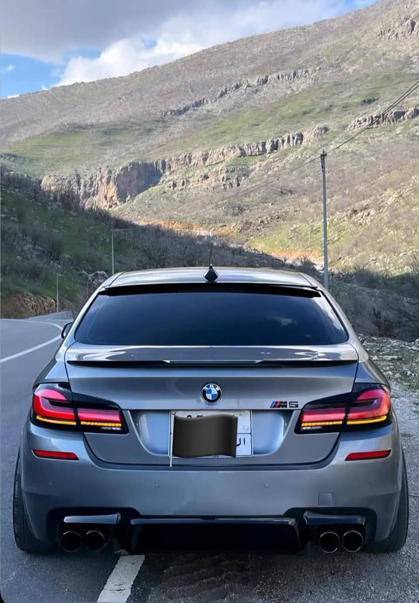 Bmw f10 2011 530i
ماسه فات داتاشو ٥په رده ٤گوشين هـيته ر ٣گيرشاشه گه وره كوشين ١٢حه ره كه لايت شكل جيسى شه قف شامو ره ش بيلاد ١٨٠كيلومه تر رويشتيه به ناوى خومه ساره كه زور پاكو نوى مايته وه  گير مه كينه به شه رت سفر نه بو نه ت ويت بوزانيارى زياتر ***********سعرى 155$
