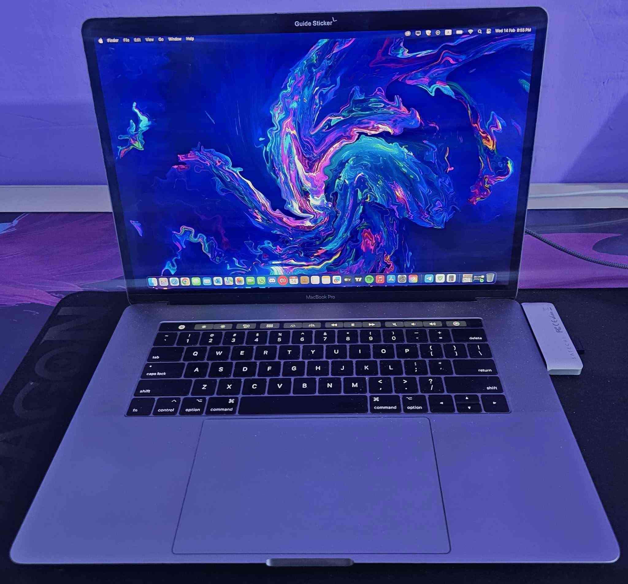 السلام عليكم
Macbook pro 2017 15”
Cpu : i7 4core
Gpu : 6GB 
Ram : 16 GB 
SSD : 1TB 
CC : 600
الحاسبة نظيفة 
السعر 450 الف بيها مجال بسيط
التواصل على الخاص


**إذا كنت صاحب هذا الإعلان وتريد حذفه لأي سبب، رجاءا أرسل رسالة إلى الدعم الفني**