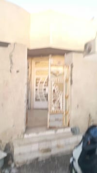 بيت للبيع المساحه 100 متر الواجهه ٧ النزال15الحميديه مقابيل مدرسه المز...