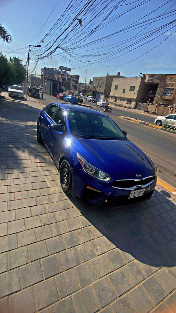 السلام عليكم
كيا فورتي 2019
وارد كندي 
كير At
بجم كبس 
حادث قبغ جنطه معدل نفسه بس جارد 
ليبل واحد
رقم بغداد بأسمي 
السيارة بانزين محسن ودهن وقت بوقت 
ما تصرف دينار عليها مال جناي ترايها للبصرة

مكاني بغداد 
السعر 120 وبيها مجال 
ترهم مراوس بشي احدث 
للاستفسار ***********
